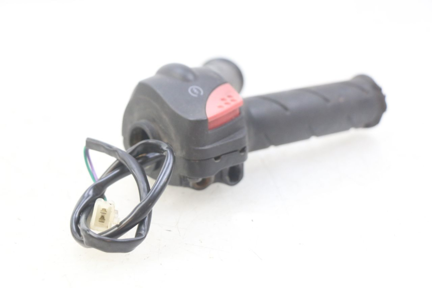 photo de RECHTER LENKERHEBEL PEUGEOT LUDIX 50 (2008 - 2017) - Zoom auf Gebrauchszustand