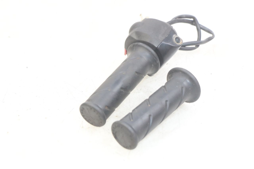 photo de RECHTER LENKERHEBEL PEUGEOT LUDIX 50 (2005 - 2007) - Technische Nahaufnahme