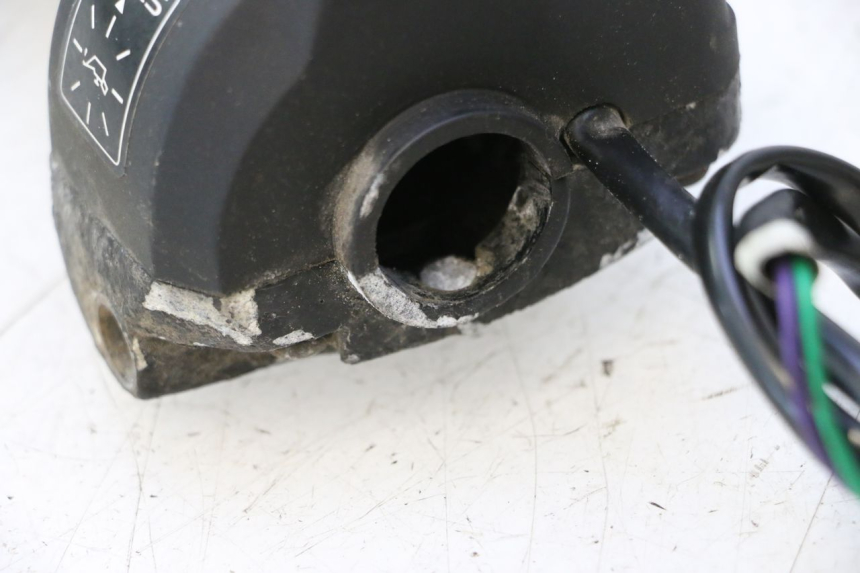 photo de RECHTS SCHALTER PEUGEOT LUDIX ONE 50 (2004 - 2013) - Oberflächenzustand und Material
