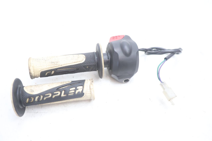 photo de RECHTER LENKERHEBEL PEUGEOT LUDIX SNAKE 2T 50 (2004 - 2014) - Alternative Perspektive