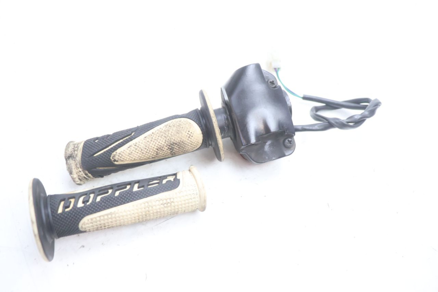 photo de RECHTER LENKERHEBEL PEUGEOT LUDIX SNAKE 2T 50 (2004 - 2014) - Technische Nahaufnahme