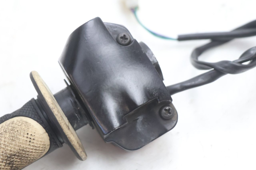 photo de RECHTER LENKERHEBEL PEUGEOT LUDIX SNAKE 2T 50 (2004 - 2014) - Oberflächenzustand und Material