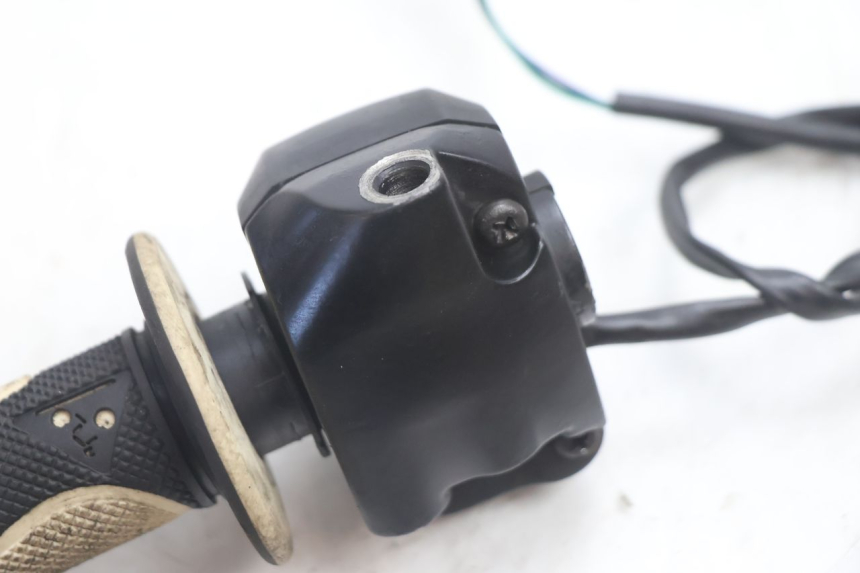 photo de RECHTER LENKERHEBEL PEUGEOT LUDIX SNAKE 2T 50 (2004 - 2014) - Geprüftes Gebrauchtteil