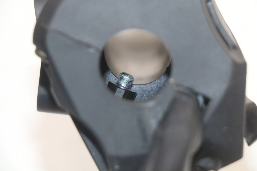 photo de RECHTS SCHALTER MASAI SCRAMBLER SPORT 125 (2021 - 2025) - Oberflächenzustand und Material