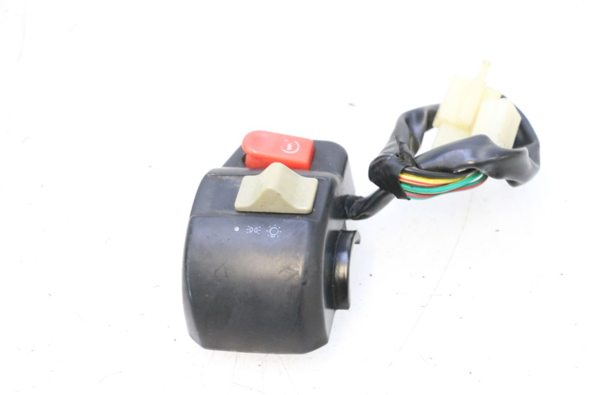 photo de RECHTS SCHALTER KEEWAY MATRIX RX9 125 (2006 - 2007) - Alternative Perspektive
