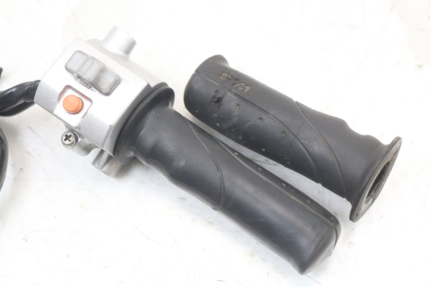 photo de RECHTER LENKERHEBEL SYM MIO 50 (2011 - 2017) - Detailansicht des Bauteils