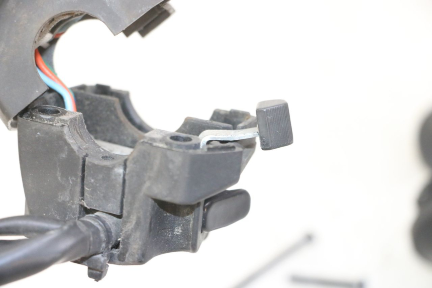 photo de RECHTER LENKERHEBEL GILERA NEXUS 125 (2009 - 2013) - Oberflächenzustand und Material