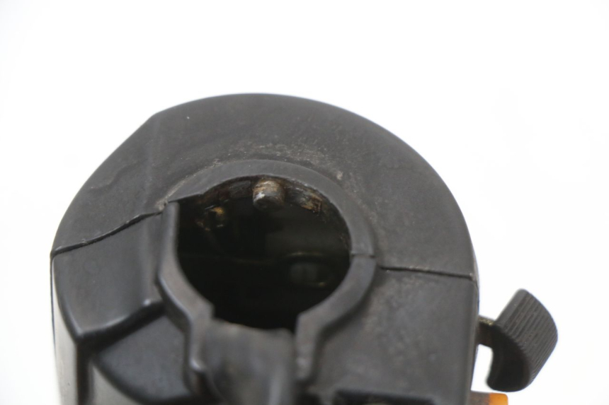 photo de RECHTS SCHALTER JM MOTORS OLDIES 4T 50 (2010 - 2020) - Details der Befestigungspunkte