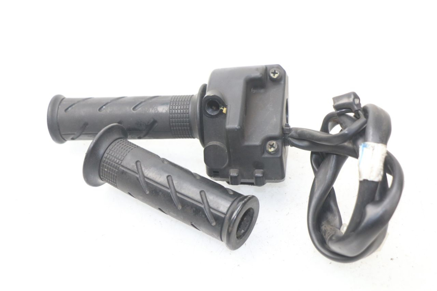 photo de RECHTER LENKERHEBEL HONDA PCX (JF47) 125 (2012 - 2013) - Gesamtansicht des Produkts