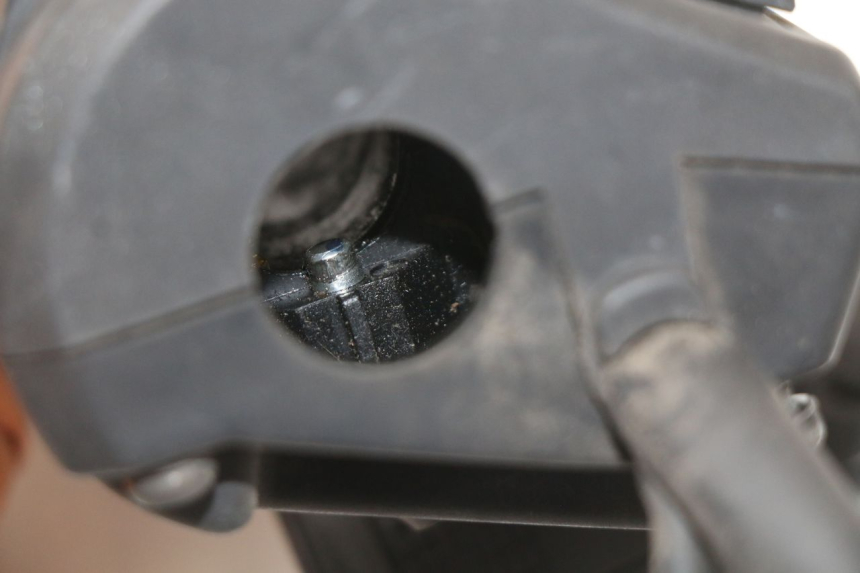 photo de RECHTER LENKERHEBEL HONDA PCX (JF47) 125 (2012 - 2013) - Geprüftes Gebrauchtteil