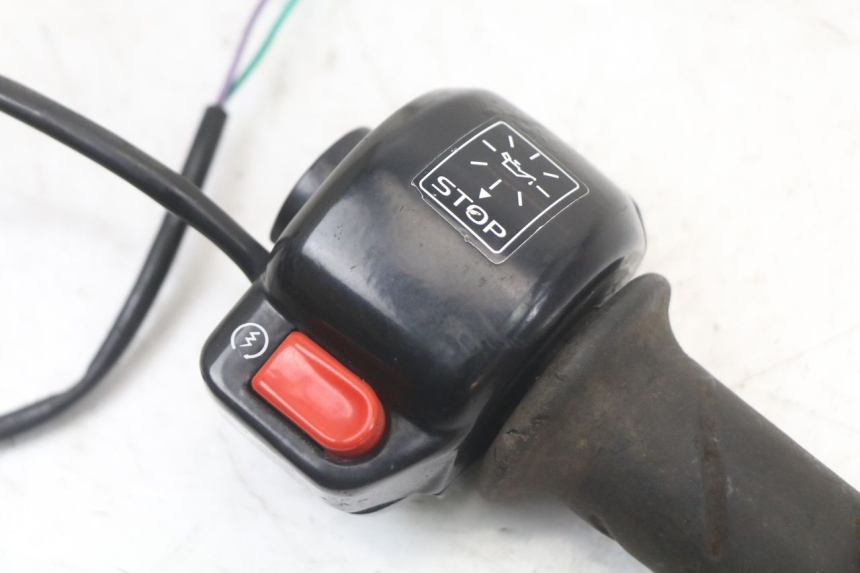 photo de RECHTER LENKERHEBEL PEUGEOT LUDIX 50 (2005 - 2007) - Zoom auf Gebrauchszustand