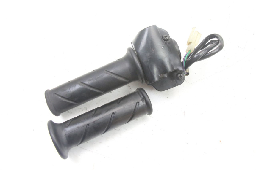 photo de RECHTS SCHALTER PEUGEOT TREKKER TKR 50 (2005 - 2014) - Technische Nahaufnahme