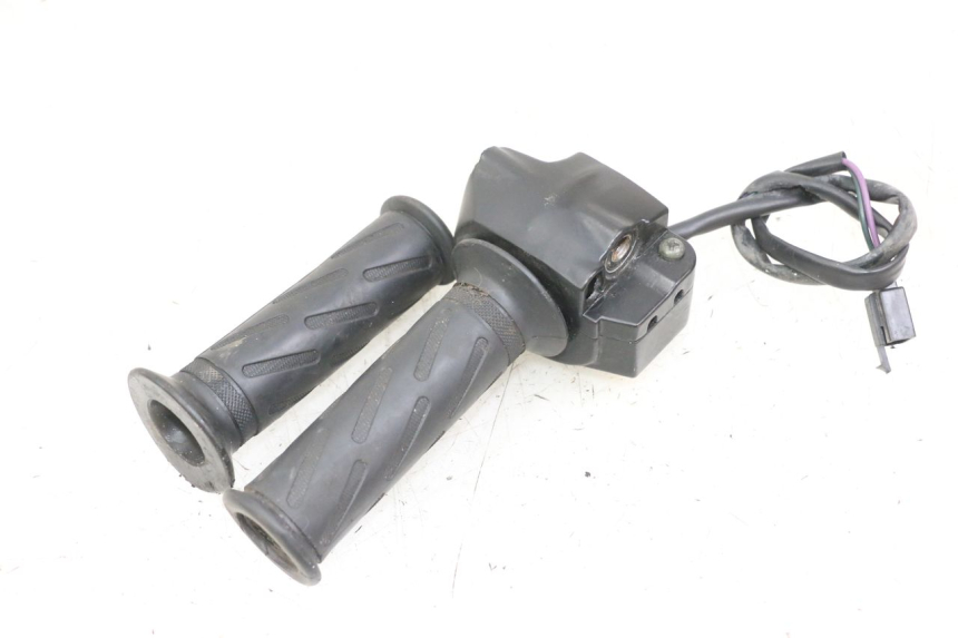 photo de RECHTS SCHALTER PEUGEOT VIVACITY 125 (2010 - 2017) - Detailansicht des Bauteils