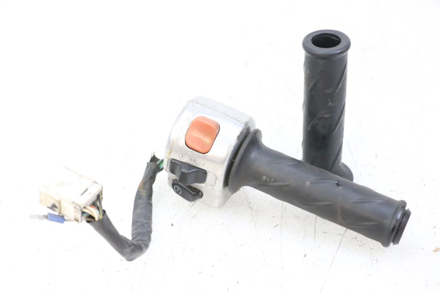 photo de RECHTS SCHALTER PIAGGIO BEVERLY 125 (1998 - 2005) - Hauptansicht