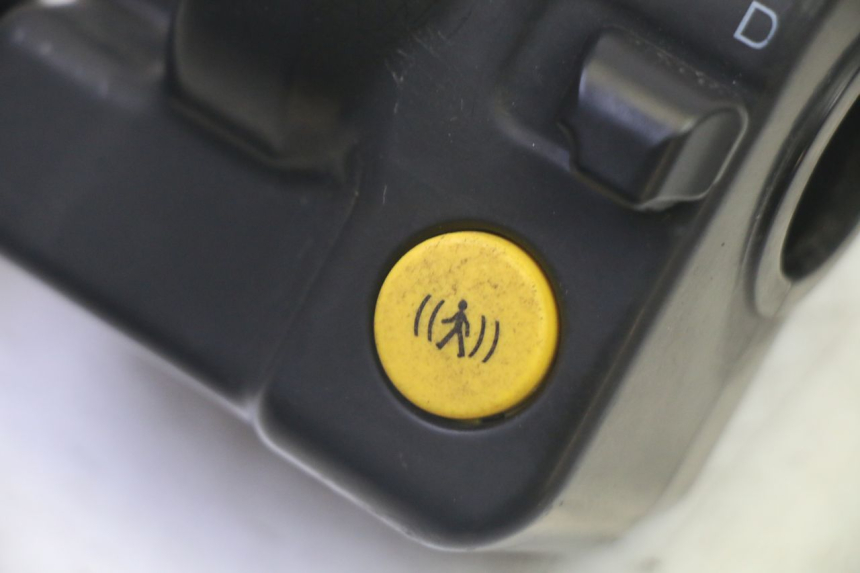 photo de RECHTS SCHALTER LIGIER PULSE 3 1 (2014 - 2020) - Zoom auf Gebrauchszustand