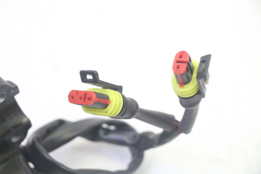 photo de RECHTS SCHALTER LIGIER PULSE 3 1 (2014 - 2020) - Geprüftes Gebrauchtteil