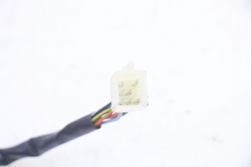 photo de RECHTS SCHALTER EFUN PUSA 1 - Oberflächenzustand und Material