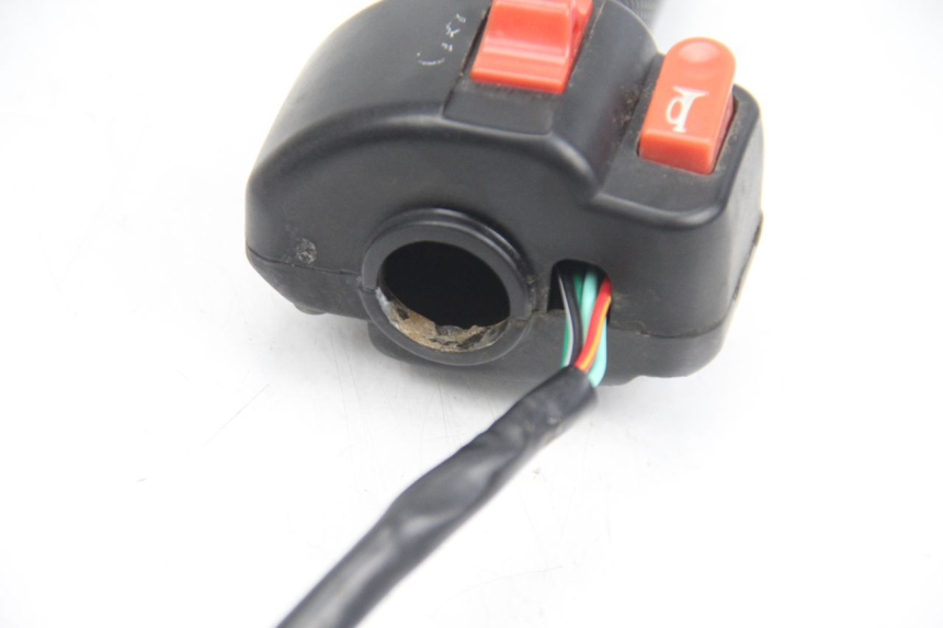 photo de RECHTS SCHALTER TNT MOTOR ROMA 10' 4T 50 (2007 - 2018) - Alternative Perspektive