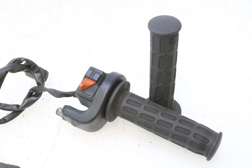 photo de RECHTS SCHALTER MZ RT 125 (2000 - 2008) - Gesamtansicht des Produkts