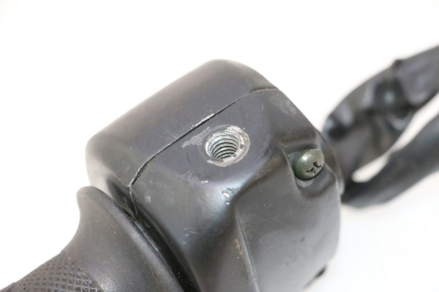 photo de RECHTER LENKERHEBEL KEEWAY RY6 2T 50 (2011 - 2019) - Details der Befestigungspunkte