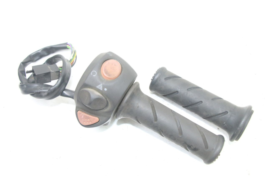 photo de RECHTS SCHALTER PEUGEOT SATELIS 125 (2013 - 2018) - Hauptansicht