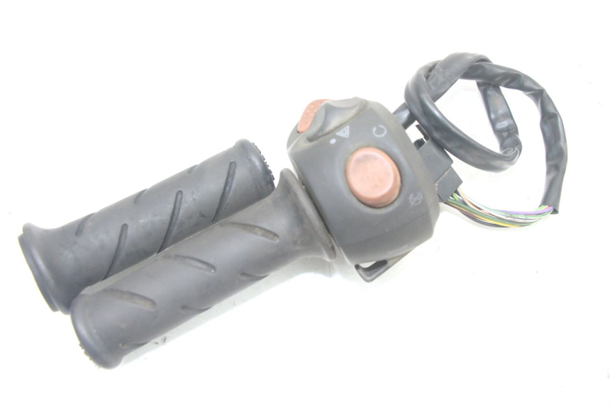 photo de RECHTS SCHALTER PEUGEOT SATELIS 125 (2013 - 2018) - Alternative Perspektive