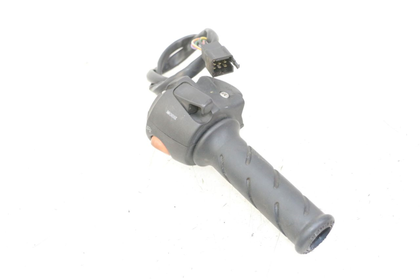 photo de RECHTS SCHALTER PEUGEOT SATELIS 125 (2013 - 2018) - Detailansicht des Bauteils