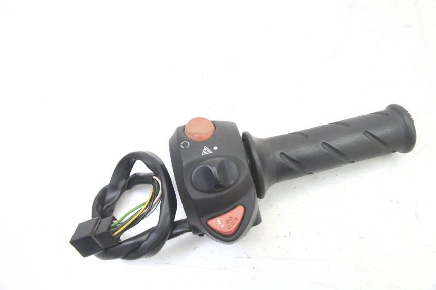 photo de RECHTS SCHALTER PEUGEOT SATELIS 125 (2013 - 2018) - Hauptansicht