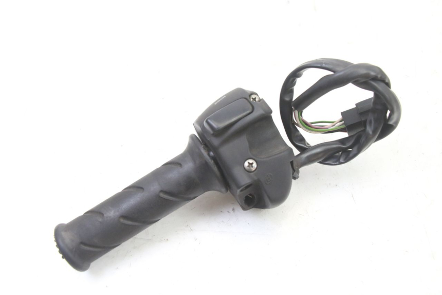 photo de RECHTS SCHALTER PEUGEOT SATELIS 125 (2013 - 2018) - Alternative Perspektive