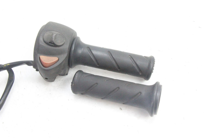 photo de RECHTER LENKERHEBEL PEUGEOT SATELIS 125 (2006 - 2009) - Detailansicht des Bauteils