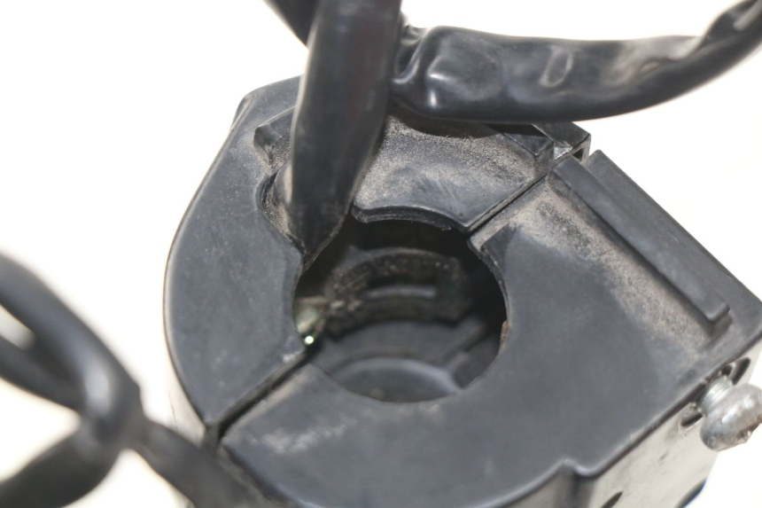 photo de RECHTS SCHALTER PEUGEOT SC 50 (1988 - 1992) - Detailansicht des Bauteils