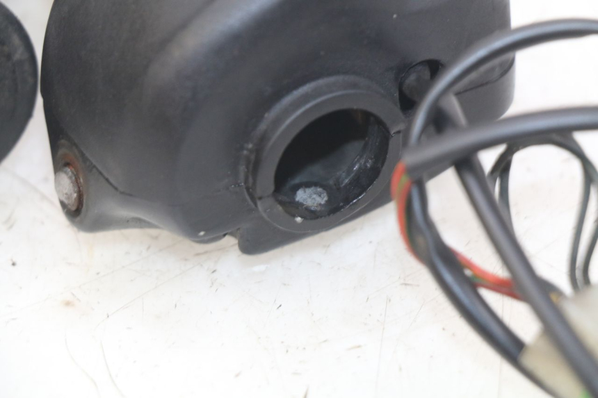 photo de RECHTER LENKERHEBEL APRILIA SCARABEO 100 (2003 - 2012) - Gesamtansicht des Produkts