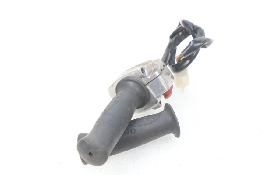 photo de RECHTS SCHALTER KYMCO SENTO 50 (2008 - 2013) - Zoom auf Gebrauchszustand