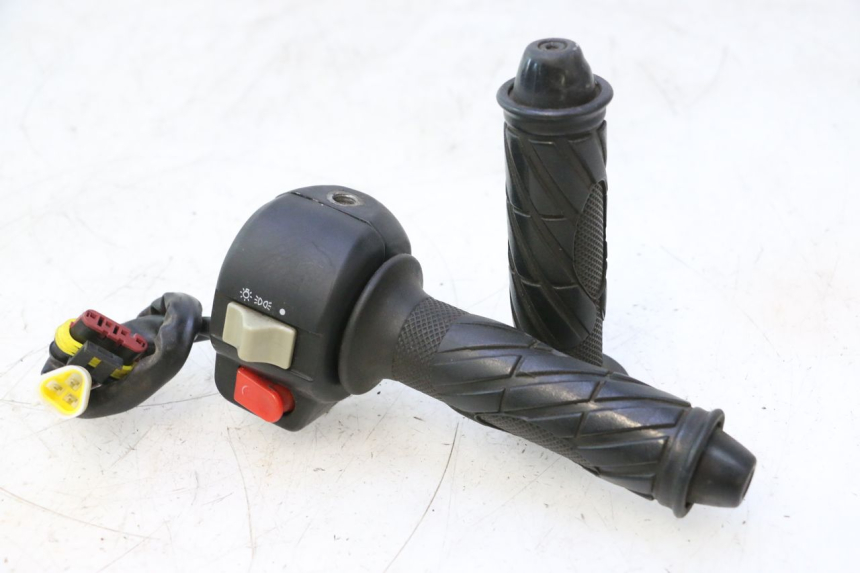 photo de RECHTS SCHALTER RIDE SLASH 2T 50 (2012 - 2014) - Geprüftes Gebrauchtteil