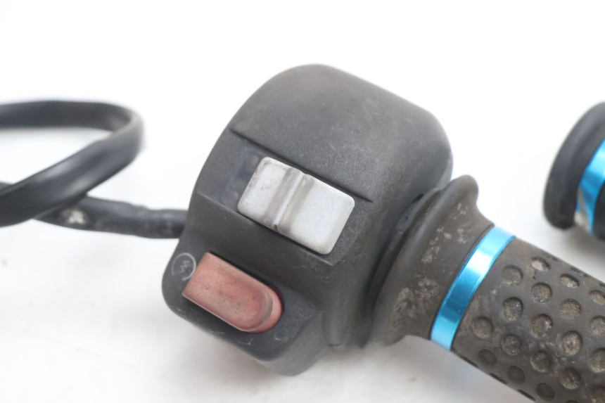 photo de RECHTER LENKERHEBEL PEUGEOT SPEEDFIGHT LC 50 (1996 - 2002) - Detailansicht des Bauteils