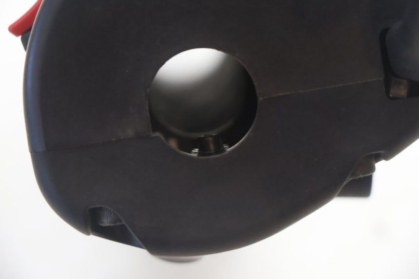 photo de RECHTS SCHALTER CAN-AM SPYDER RS 1000 (2008 - 2012) - Oberflächenzustand und Material