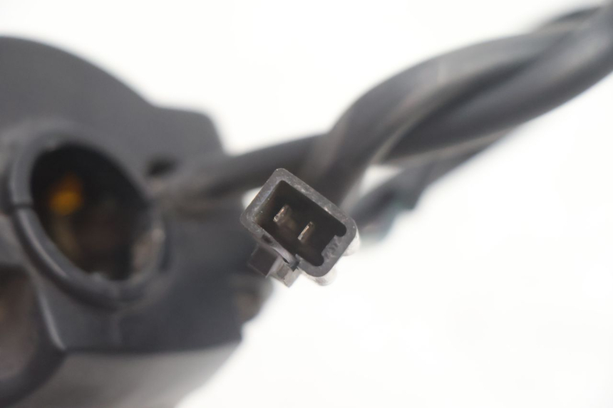 photo de RECHTS SCHALTER PEUGEOT STREETZONE NAKED 2T 50 (2014 - 2018) - Details der Befestigungspunkte