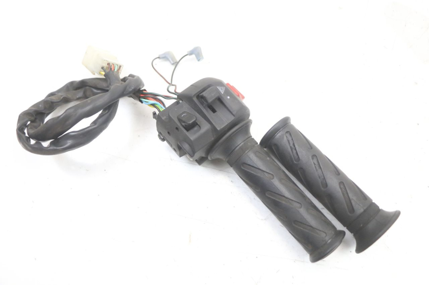 photo de RECHTS SCHALTER SUZUKI BURGMAN 125 (2018 - 2021) - Hauptansicht