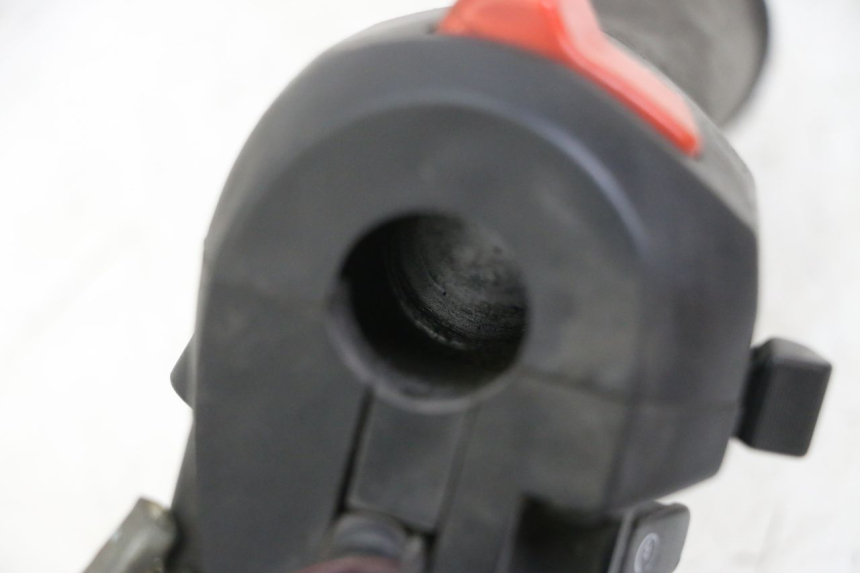 photo de RECHTS SCHALTER SUZUKI BURGMAN 125 (2015 - 2017) - Detailansicht des Bauteils