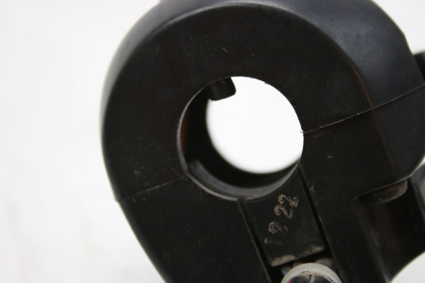 photo de RECHTS SCHALTER SUZUKI SV S 650 (1999 - 2002) - Technische Nahaufnahme