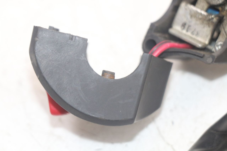 photo de RECHTER LENKERHEBEL YAMAHA TDM ABS 900 (2002 - 2014) - Technische Nahaufnahme