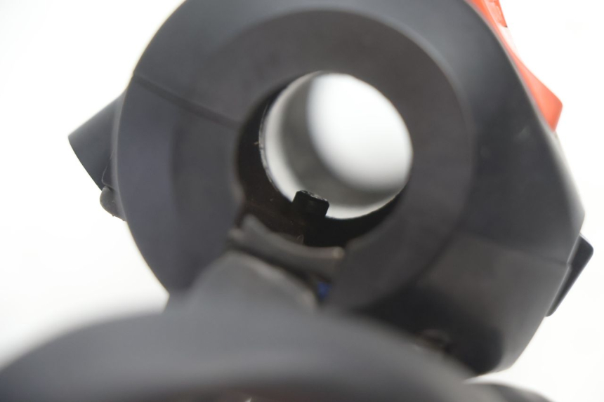 photo de RECHTS SCHALTER HONDA VFR FI RC46 800 (1998 - 2001) - Details der Befestigungspunkte