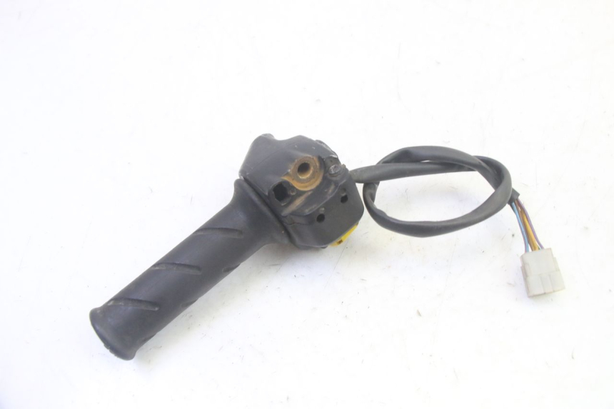 photo de RECHTS SCHALTER PEUGEOT VIVACITY 100 (1999 - 2008) - Technische Nahaufnahme