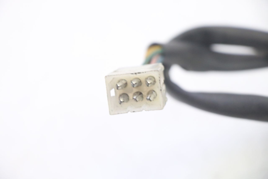 photo de RECHTS SCHALTER PEUGEOT VIVACITY 100 (1999 - 2008) - Details der Befestigungspunkte