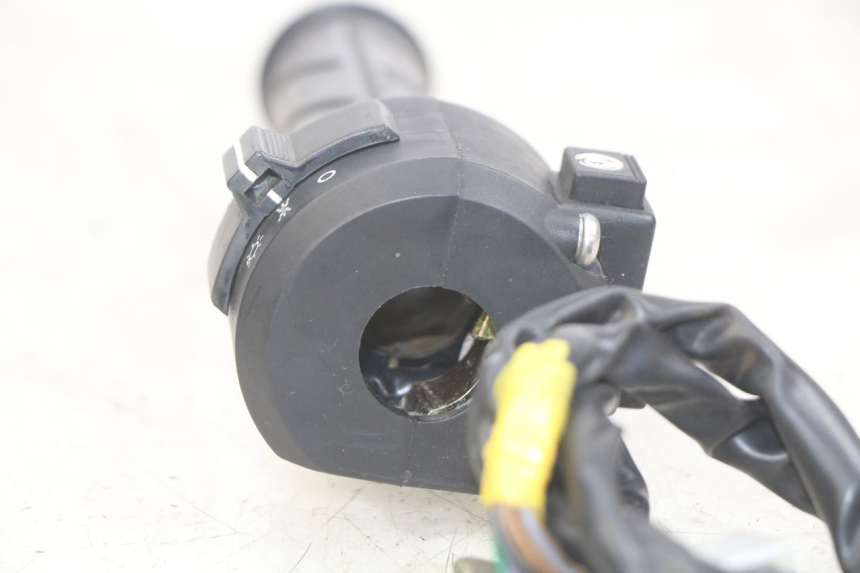 photo de RECHTER LENKERHEBEL DAELIM VJ ROADWIN FI 125 (2008 - 2017) - Detailansicht des Bauteils