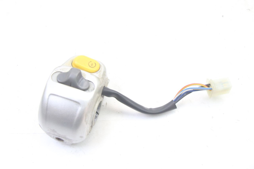 photo de RECHTS SCHALTER YAMAHA WHY 50 (1998 - 2000) - Details der Befestigungspunkte