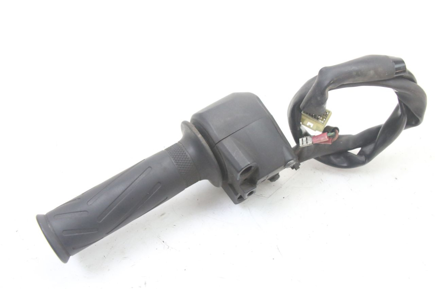 photo de RECHTS SCHALTER YAMAHA X-MAX XMAX ABS 250 (2010 - 2012) - Technische Nahaufnahme