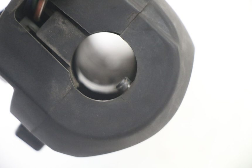 photo de RECHTER LENKERHEBEL YAMAHA X-MAX XMAX 125 (2010 - 2013) - Technische Nahaufnahme