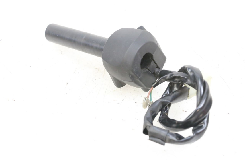 photo de RECHTER LENKERHEBEL YAMAHA X-MAX XMAX 125 (2010 - 2013) - Details der Befestigungspunkte