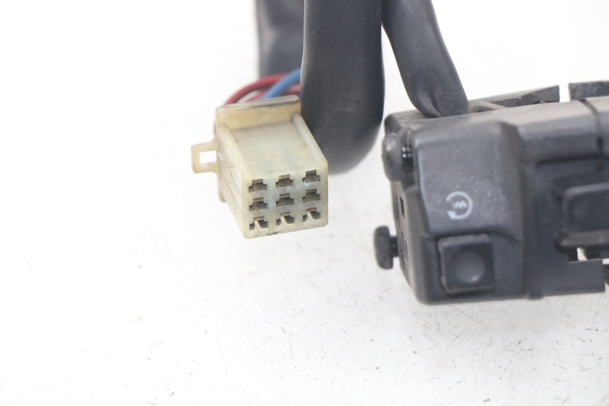 photo de RECHTS SCHALTER YAMAHA XJ600 XJ DIVERSION 600 (1992 - 1997) - Gesamtansicht des Produkts